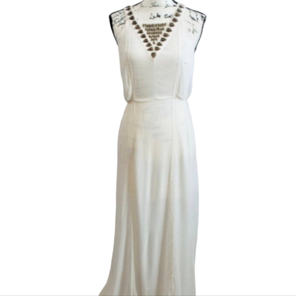 “Guess” Off-White Gold Studded Halter Maxi Dress with Back Cut-outs Size 8 - Picture 4 of 10